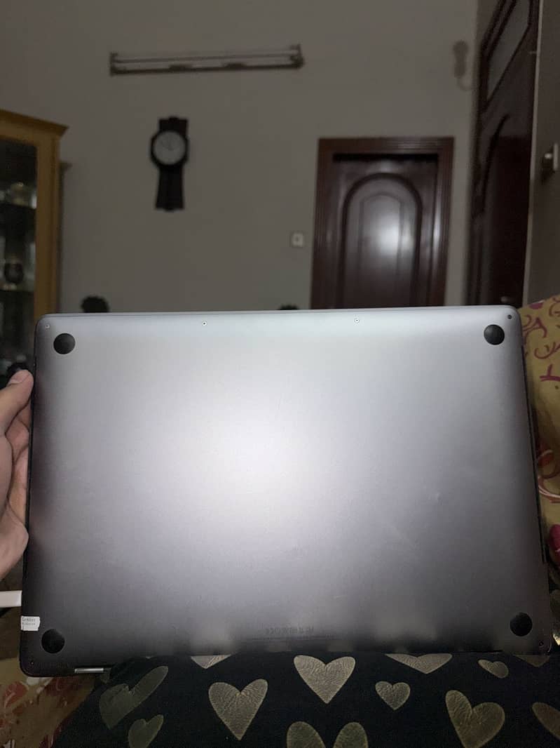 Macbook pro 2017 2