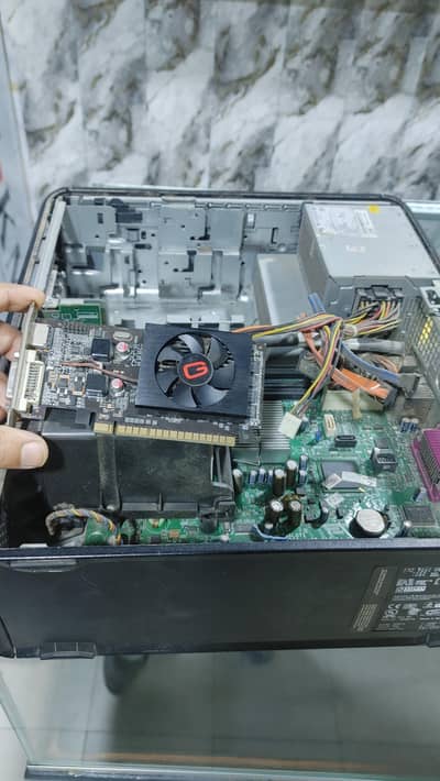 deskto core to quad processor 6mb cashe. 1gb graphic card