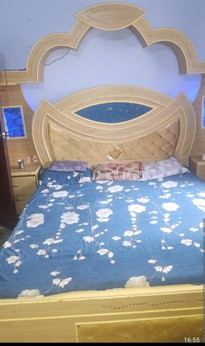 Furniture Four Sets For Bed Room In Good condition