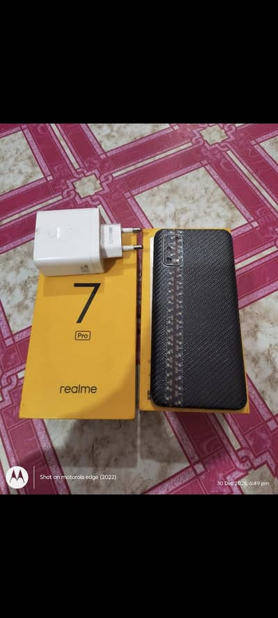 realme 7 pro 8+3/128 gb box charger