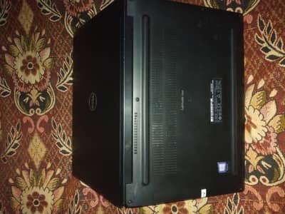 Dell 6 th generation core i5 8 rom 256 ram 2 with finger print sensor