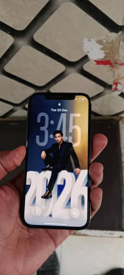 iPhone 12 64GB battery health 85