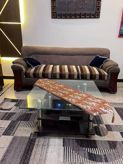 sofa for sale in Korangi
