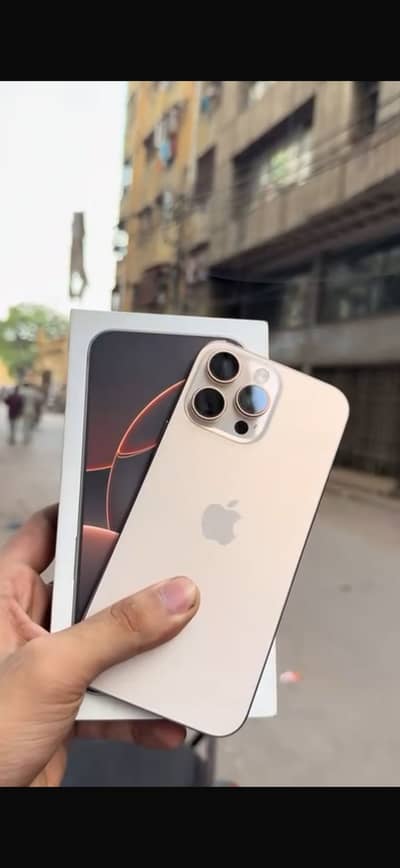 Iphone 16 pro max canadin jv sim slot 100 hlth watrpck  sim time rmain