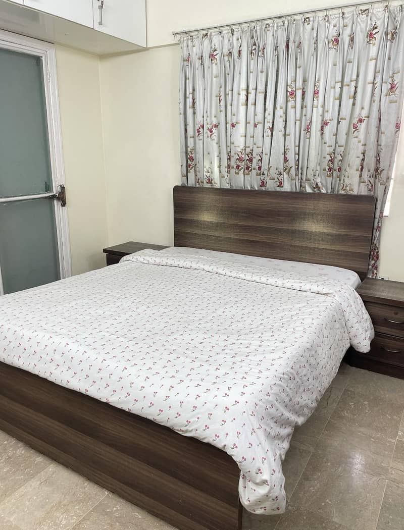 Bed Set + Dressing Table 0