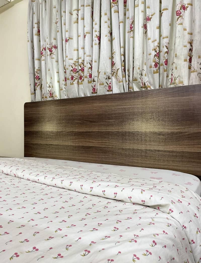 Bed Set + Dressing Table 3