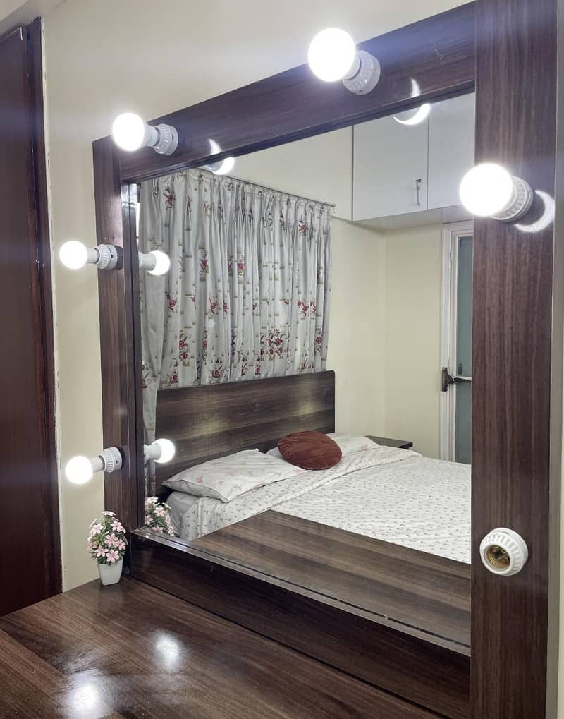 Bed Set + Dressing Table 7