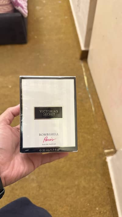 Victoria’s Secret Bombshell Paris – Original Sealed Perfume (50ml)