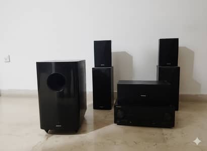 Pioneer VSX-534 4K HDR Receiver + Onkyo 5.1 Speaker System (Full Set)