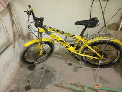 hum nay Karachi Jana hai is liay sale Kar rahy hain  03005171046