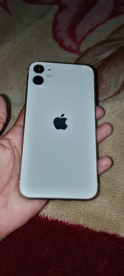iphone 11 jv lush condition 82% health 64gb