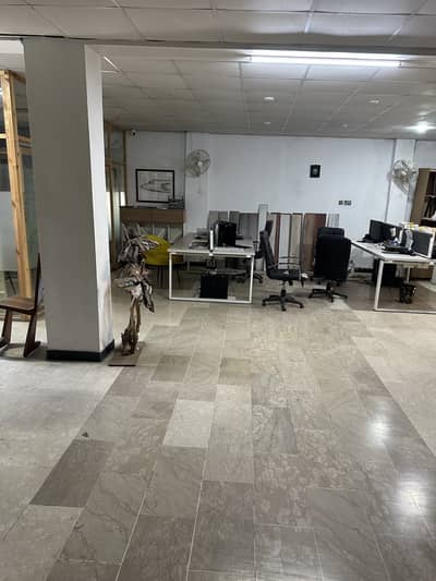8 Marla hall for rent for office