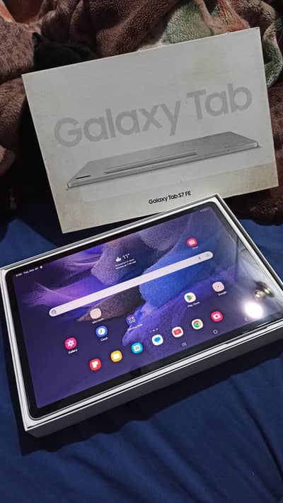 Galaxy Tab s7 Fe brandnew