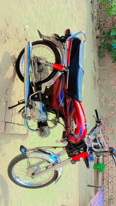 unique full clean condition