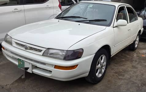 Toyota Corolla 2-D saloon