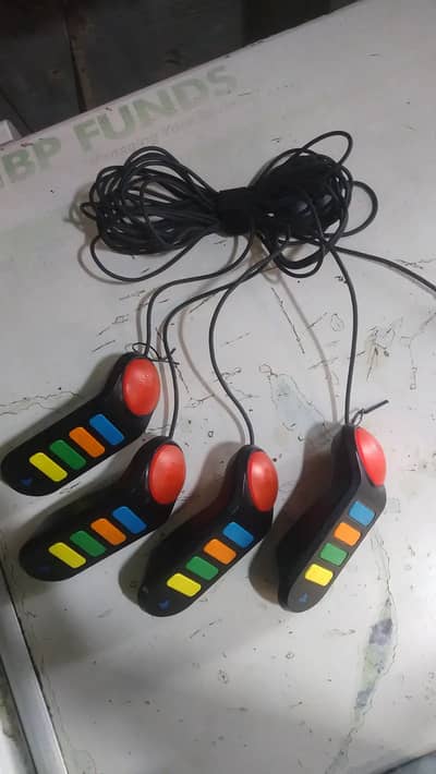Original Sony Wired Buzz Controllers set of 4 (PS2/PS3)