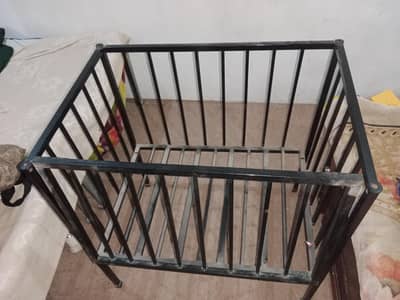 baby cot