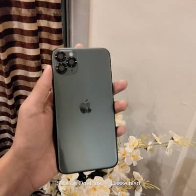 IPHONE 11 PRO MAX FACTORY UNLOCKED