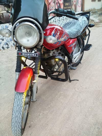 Suzuki GS SE 2018#0/3/1/7/0/0/2/4/6/2/9