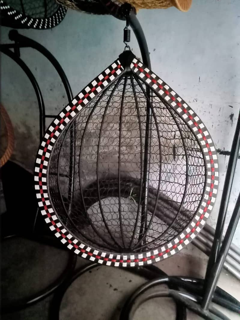 Single Cup Swing 2