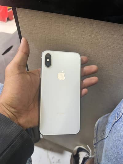 Iphone xs white color