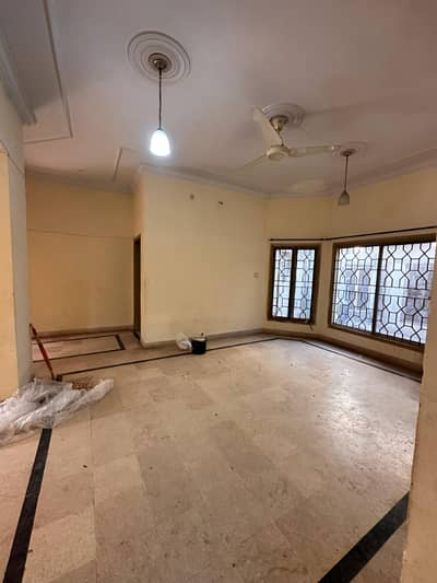 Upper portion for rent 3 bed jan colony