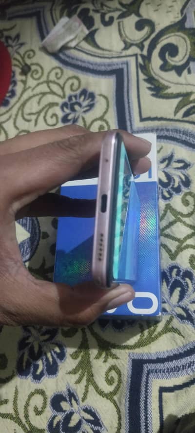 condition 10/9 no any fault lush condition vivo y51