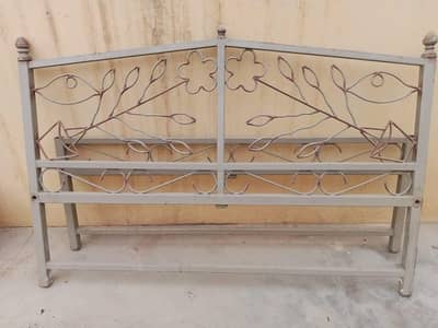 Iron Double Bed for Sale – Strong & Durable Condition