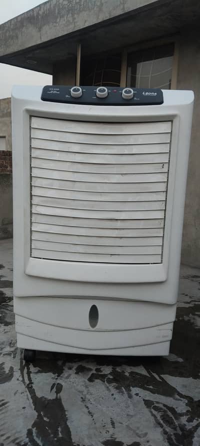 izone Air Cooler for Sale in Lahore