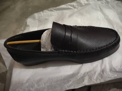 Men. s leather loafer