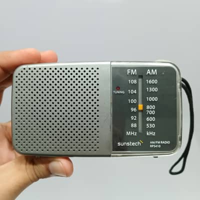 Sunstech RPS 410 Vintage Portable  FM/AM Radio | Excellent Reception