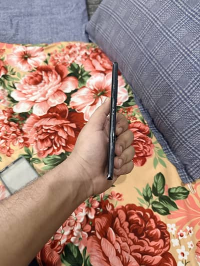 One plus 8 8/128 pta approd back carak ha only