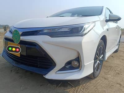 Toyota grande 2018 super white