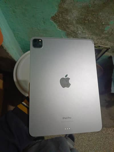 ipad Pro m2 chip 128gb 4th generation