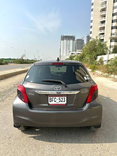 Toyota vitz 12/16