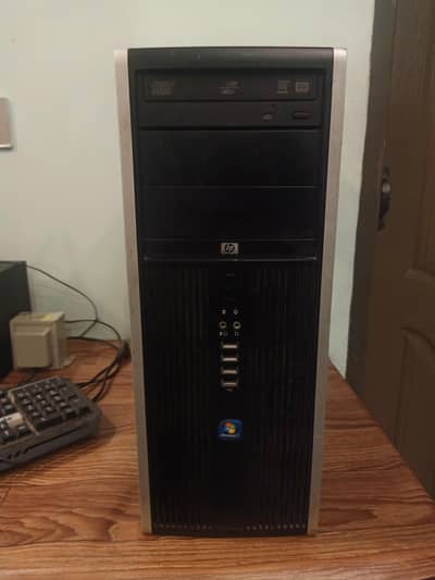 Hp Compaq elite tower 8300, Read description