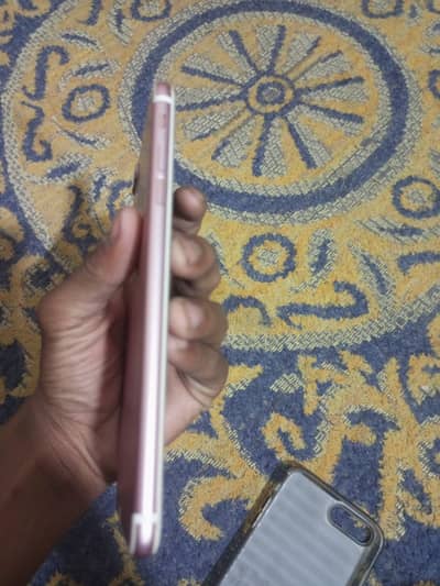 I am selling iphone 7 plus non pta 128gb