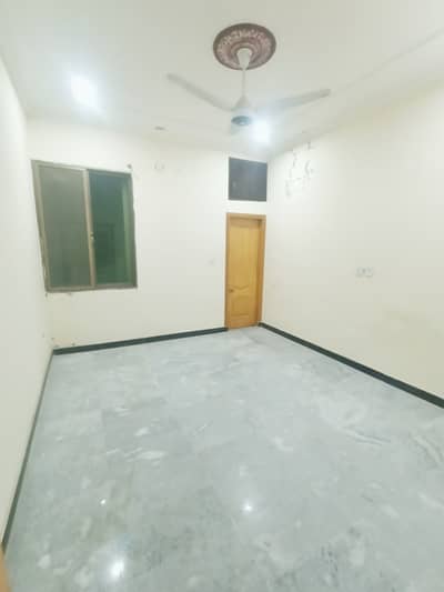 2.5 story house for rent