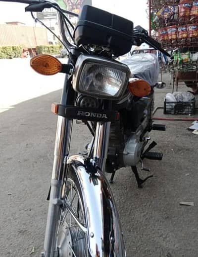 Honda 70 CD WhatsApp contact  03, 25, 74, 12, 0 97 my