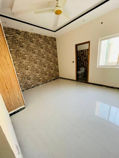 3 Marla Lower Portion Available For Rent