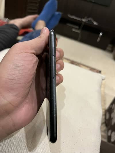 Iphone se 2020 76% battery health factory unlocked