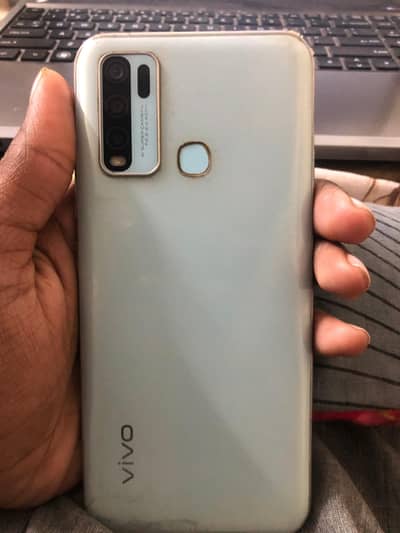 vivo y30 4/64 Urgent sale