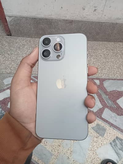 iPhone 15 Pro Max 256 with box