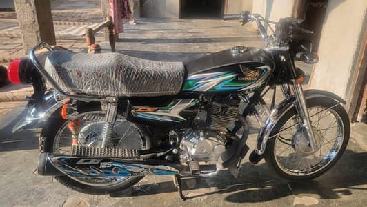 Honda 125 bike