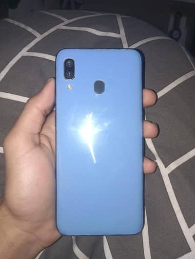 Samsung Galaxy A30 condition 10 by 9