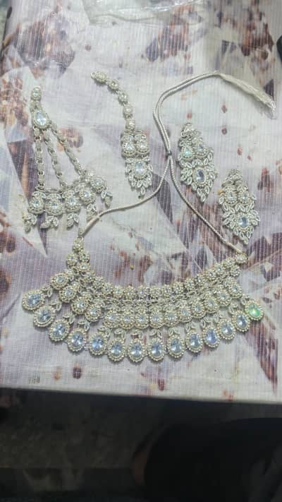 Beautiful Jewellery set - Used Once