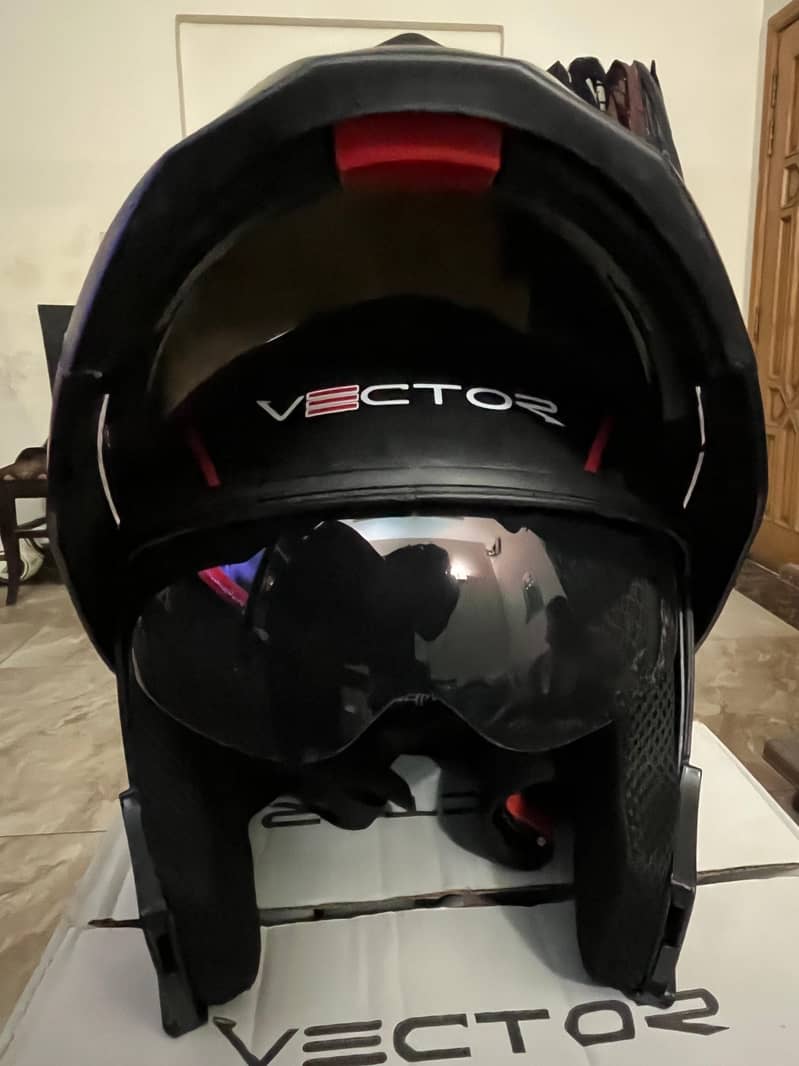 vector helmat 2