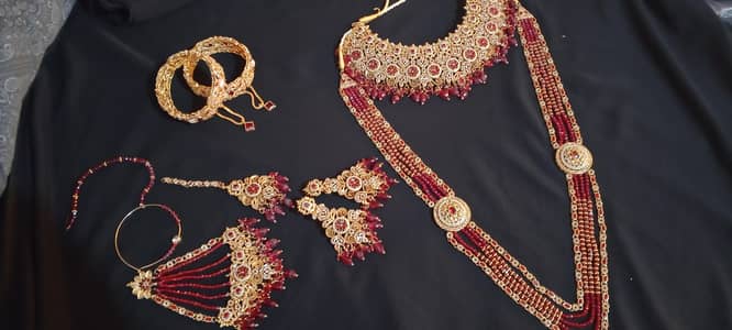 Bridal jewelry set