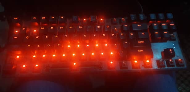 RED dragon hyperX red lights full machenical keyboard