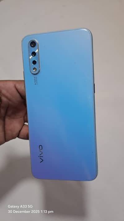 only kit hai 8/256 Exchange ho jay ga